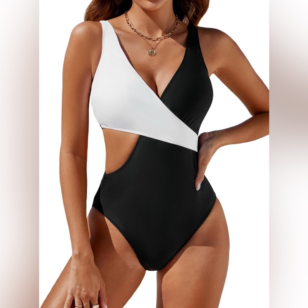 NWT Blooming Jelly Sexy High Cut Monokini S